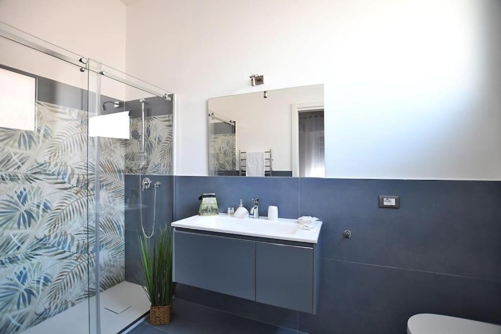 Iflat Normanni Lounge Apartment ปาแลร์โม ภายนอก รูปภาพ